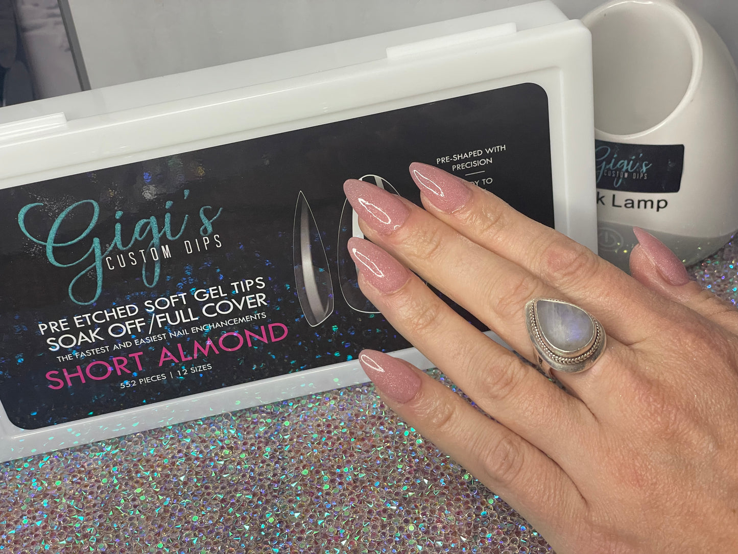 Short Almond Gelly Tips
